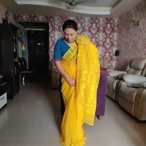 Bengal jamdani saree
